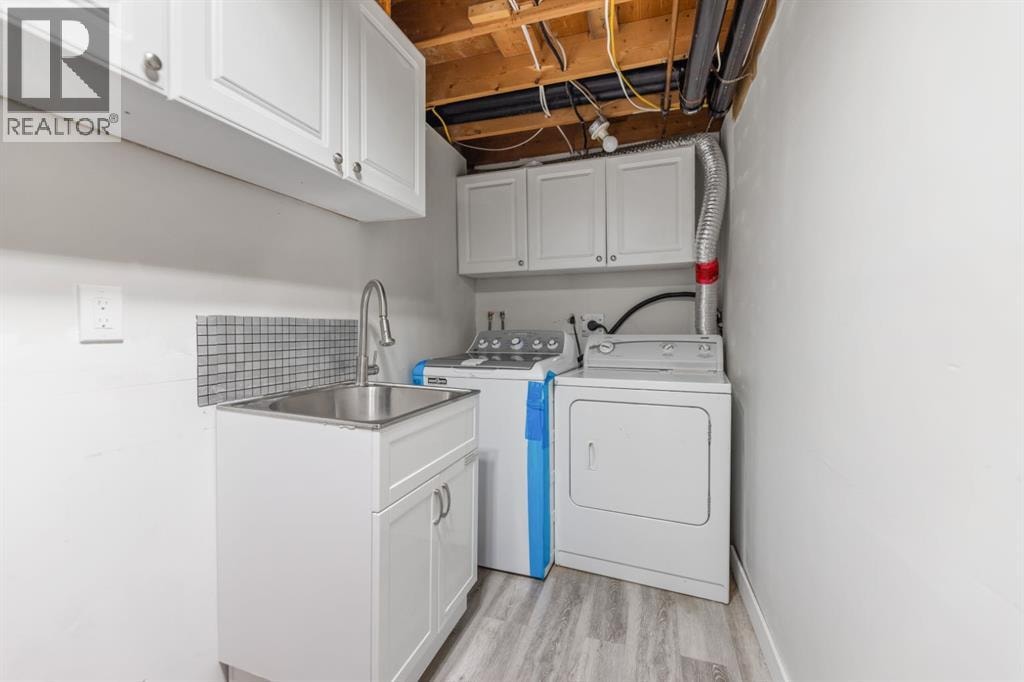 259 MANORA Crescent NE — photo 21