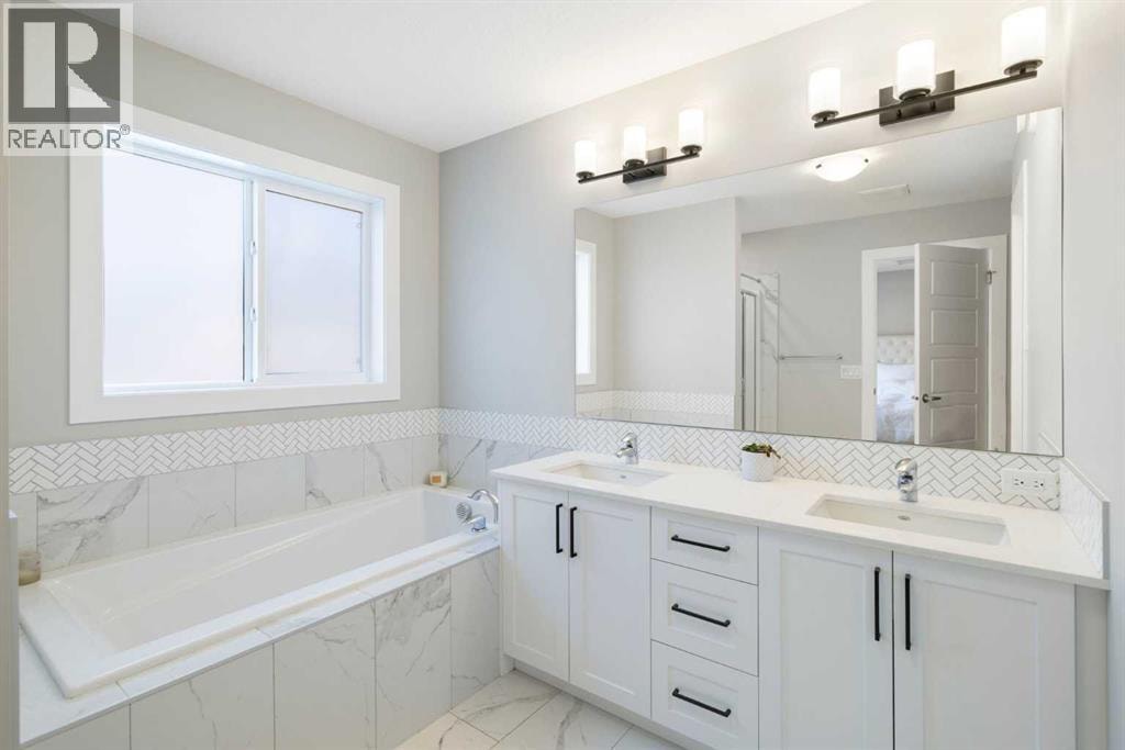 53 Savanna Heath NE — photo 25
