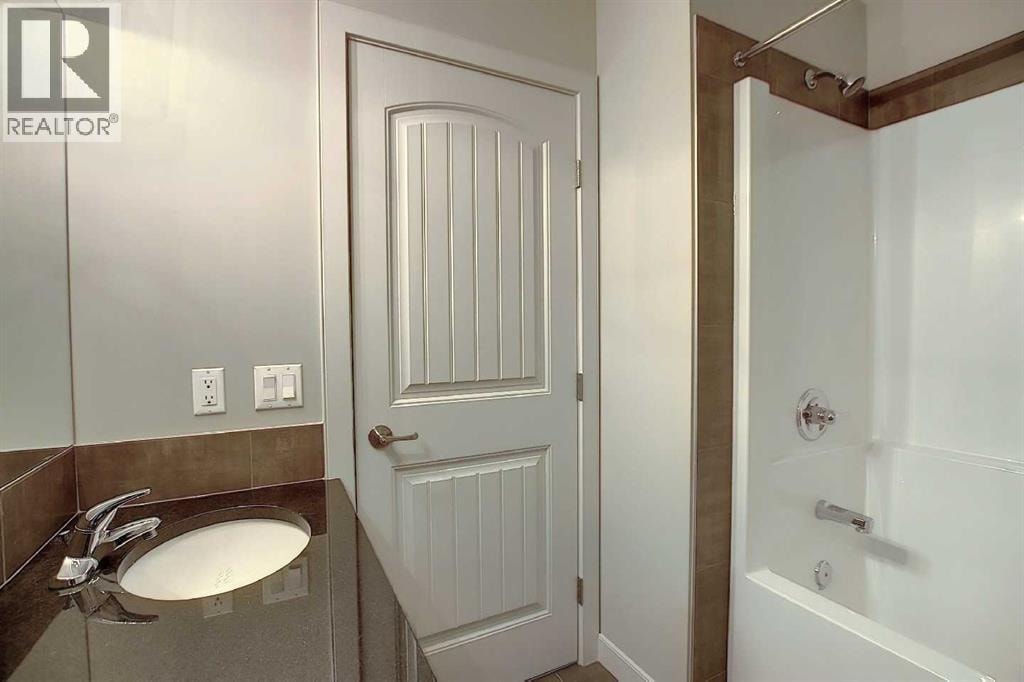 434 River Avenue — photo 43