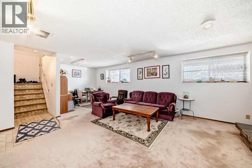 224 Berwick Way NW — photo 21