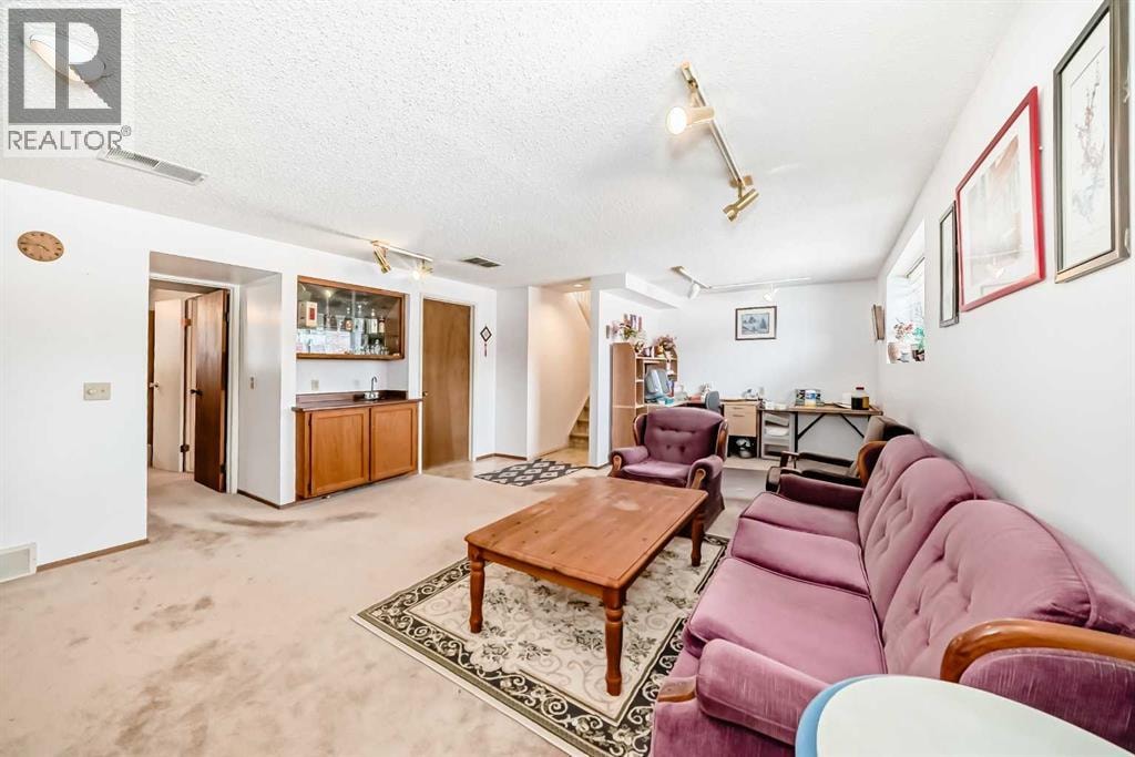 224 Berwick Way NW — photo 22