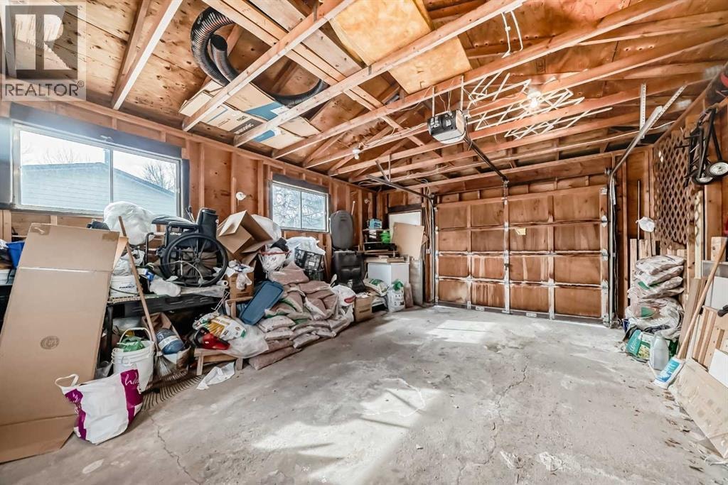 224 Berwick Way NW — photo 33