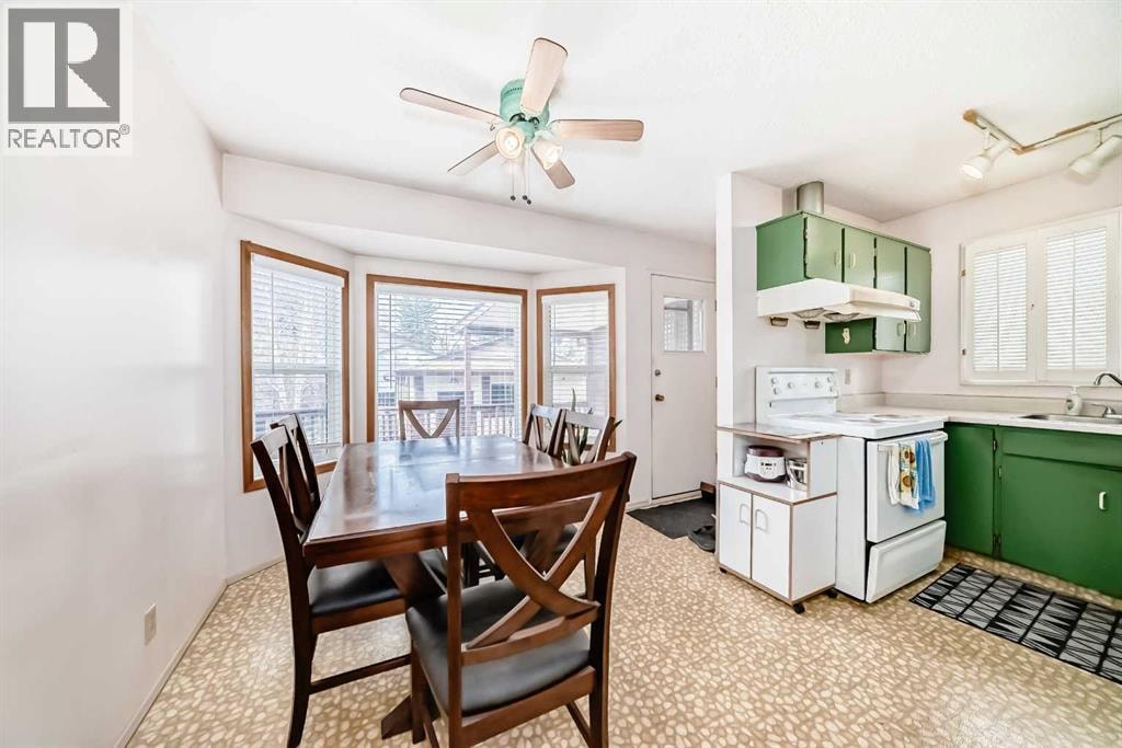 224 Berwick Way NW — photo 8