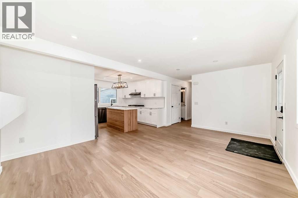 264 99 Avenue SE — photo 11