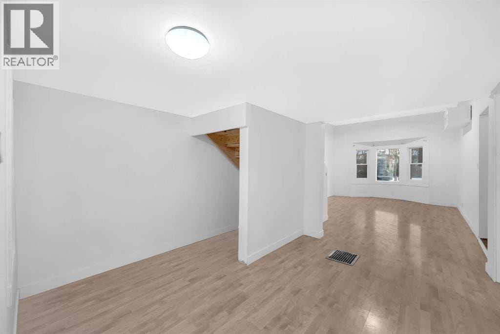 1022 18 Avenue — photo 19