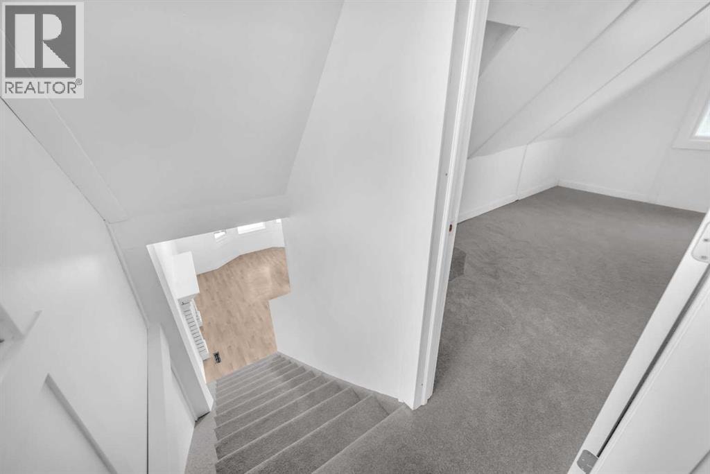 1022 18 Avenue — photo 26