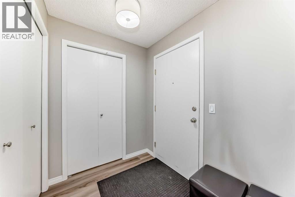 6310, 304 Mackenzie Way SW — photo 4