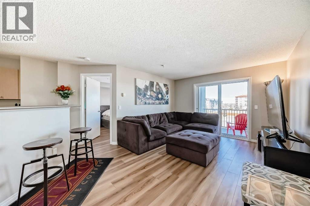 6310, 304 Mackenzie Way SW — photo 15