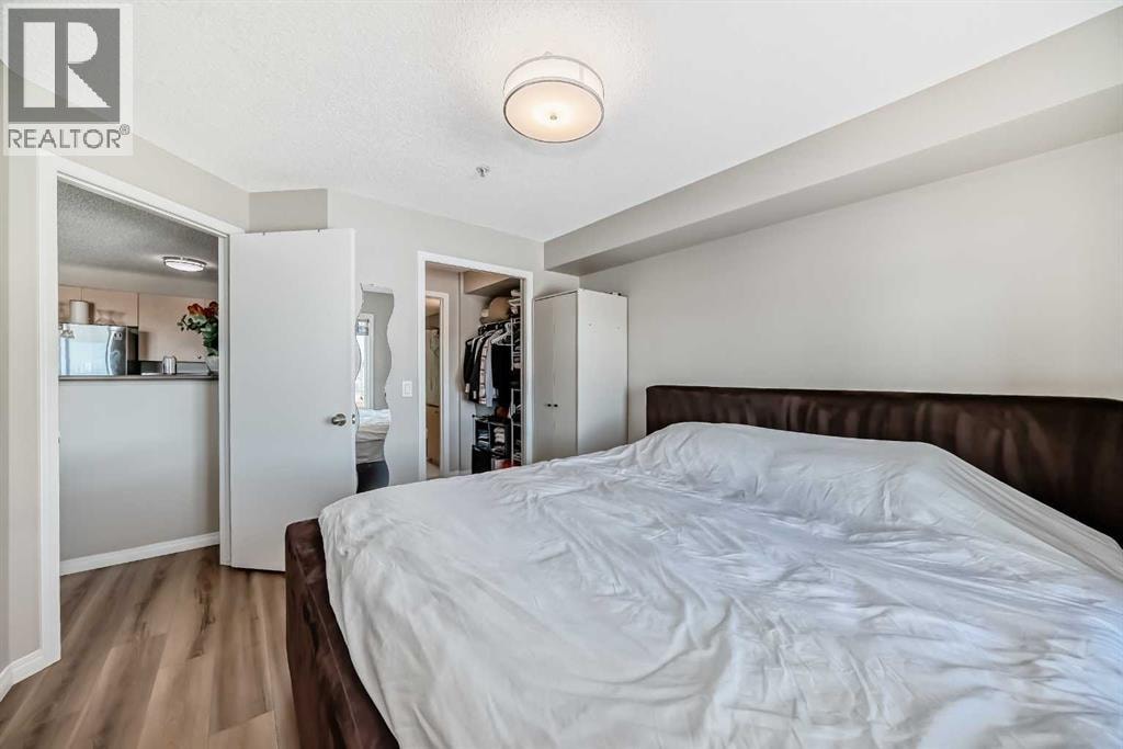 6310, 304 Mackenzie Way SW — photo 23