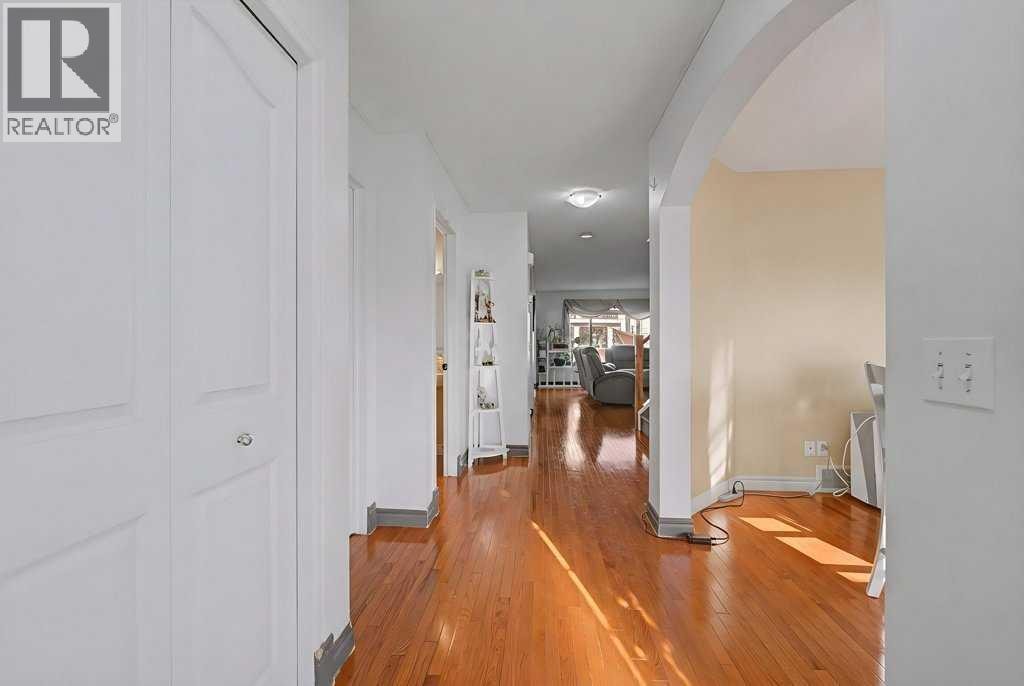 284 Hawkmere View — photo 3