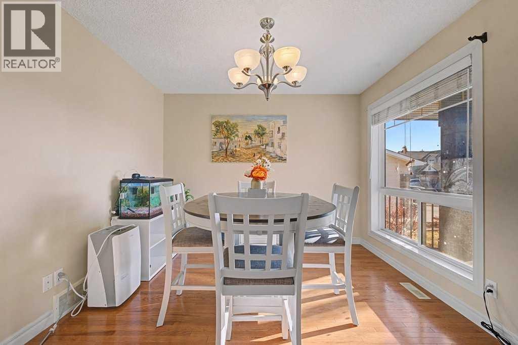 284 Hawkmere View — photo 4