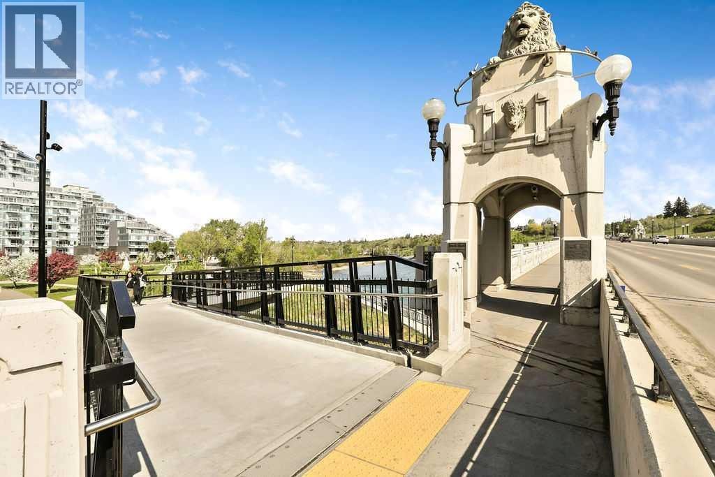 451, 222 Riverfront Avenue SW — photo 27