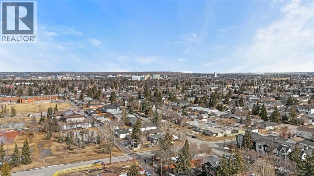 1403 43 Street SW — photo 8