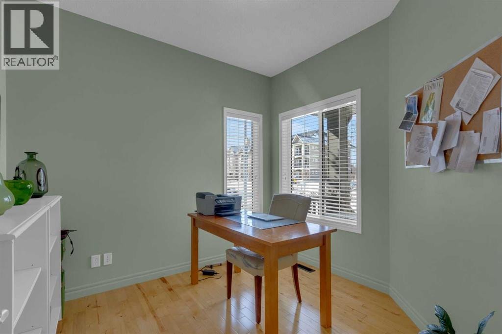 4 Cranfield Circle SE — photo 4