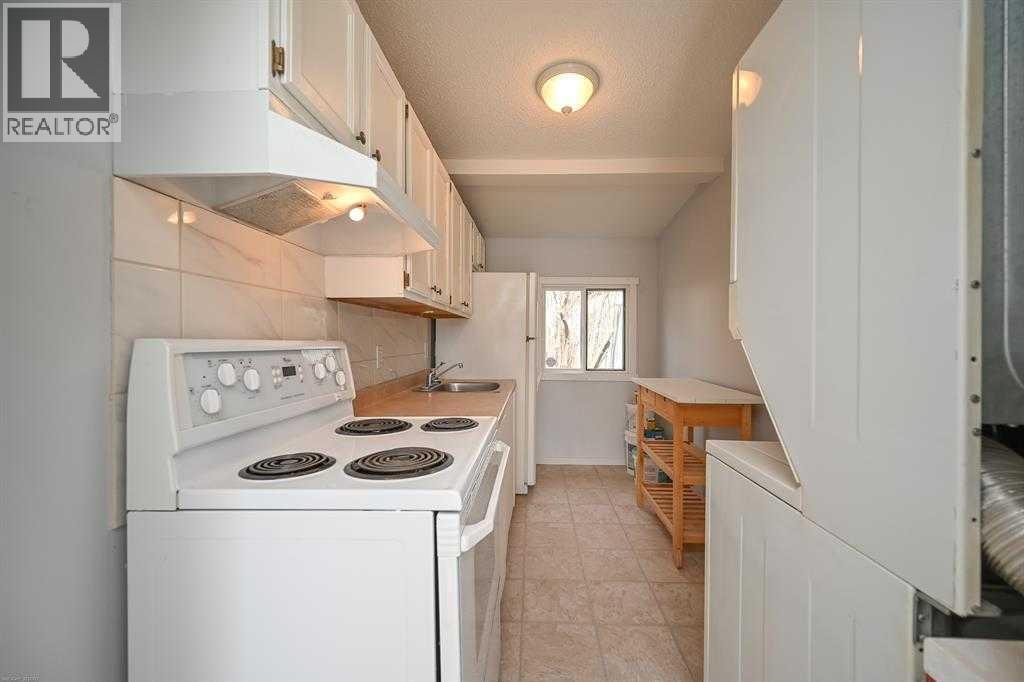 1024 18 Avenue SE — photo 7