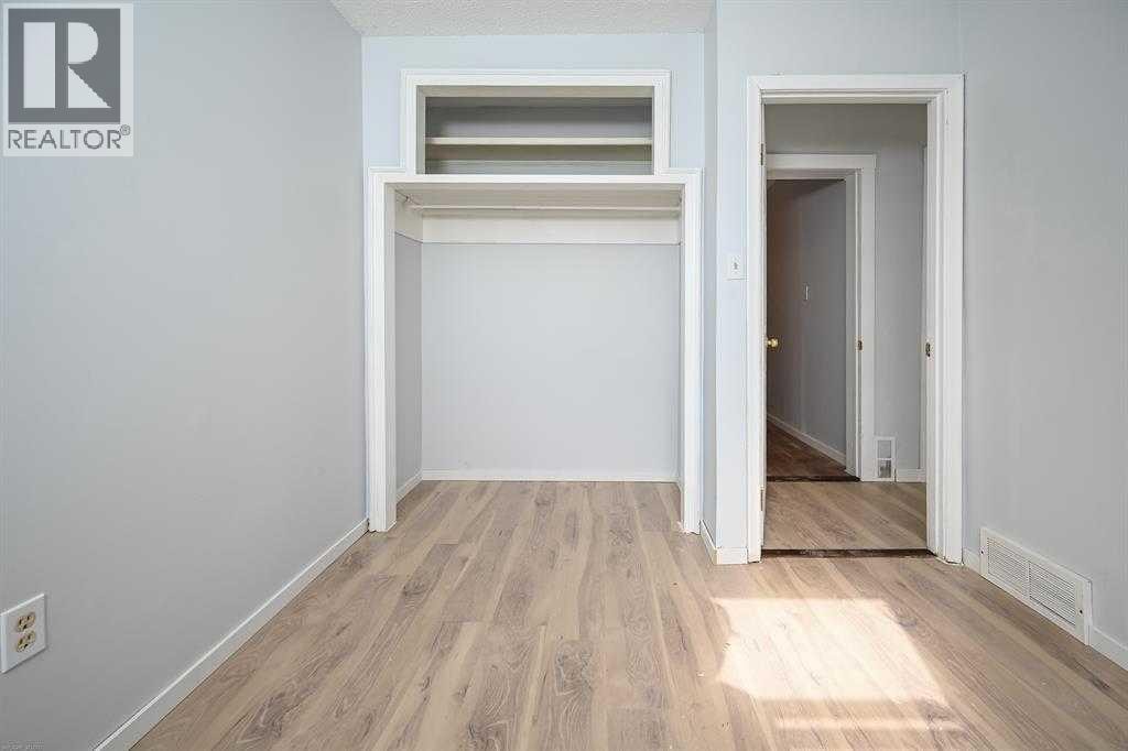 1024 18 Avenue SE — photo 14