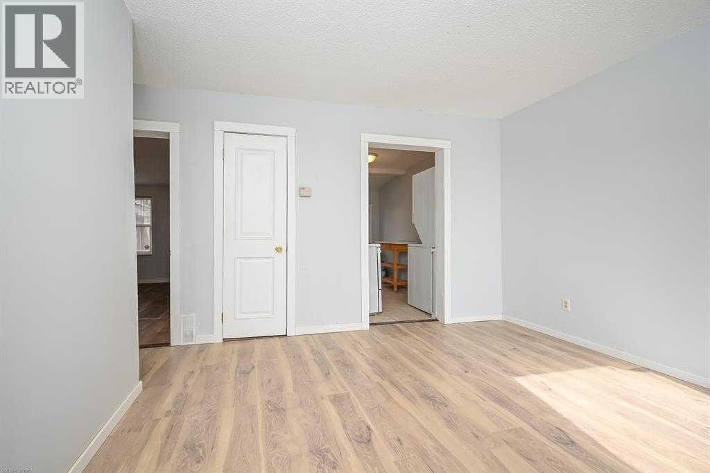 1024 18 Avenue SE — photo 11