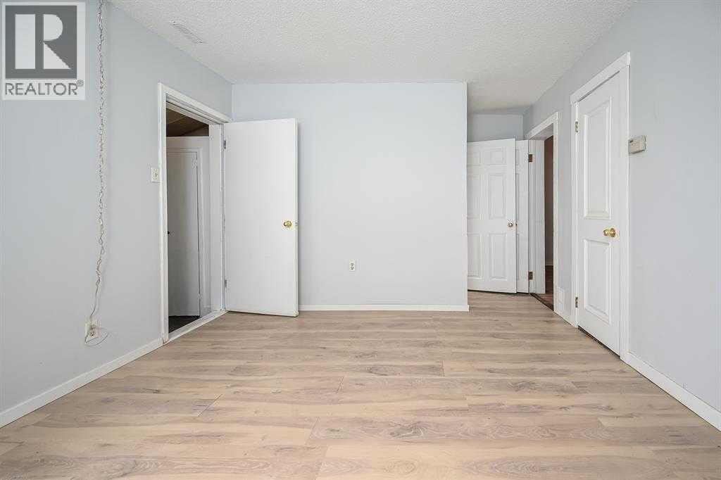 1024 18 Avenue SE — photo 12