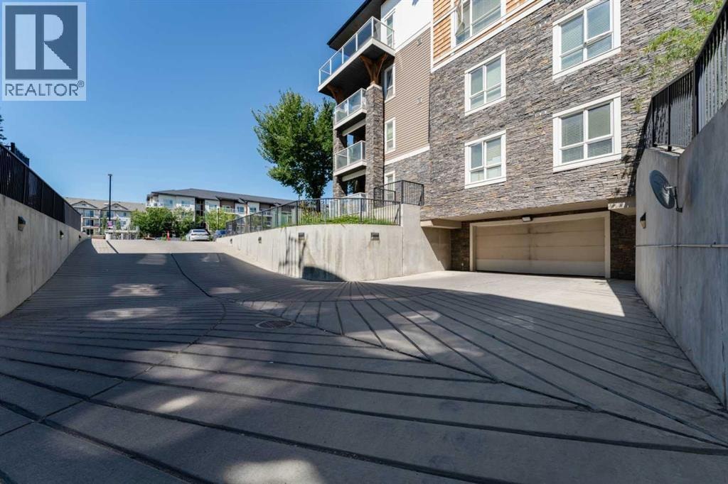 2117, 240 Skyview Ranch Road NE — photo 15