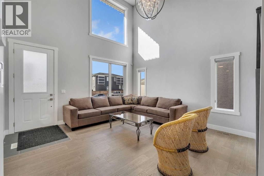 109 Chelsea Grove — photo 4
