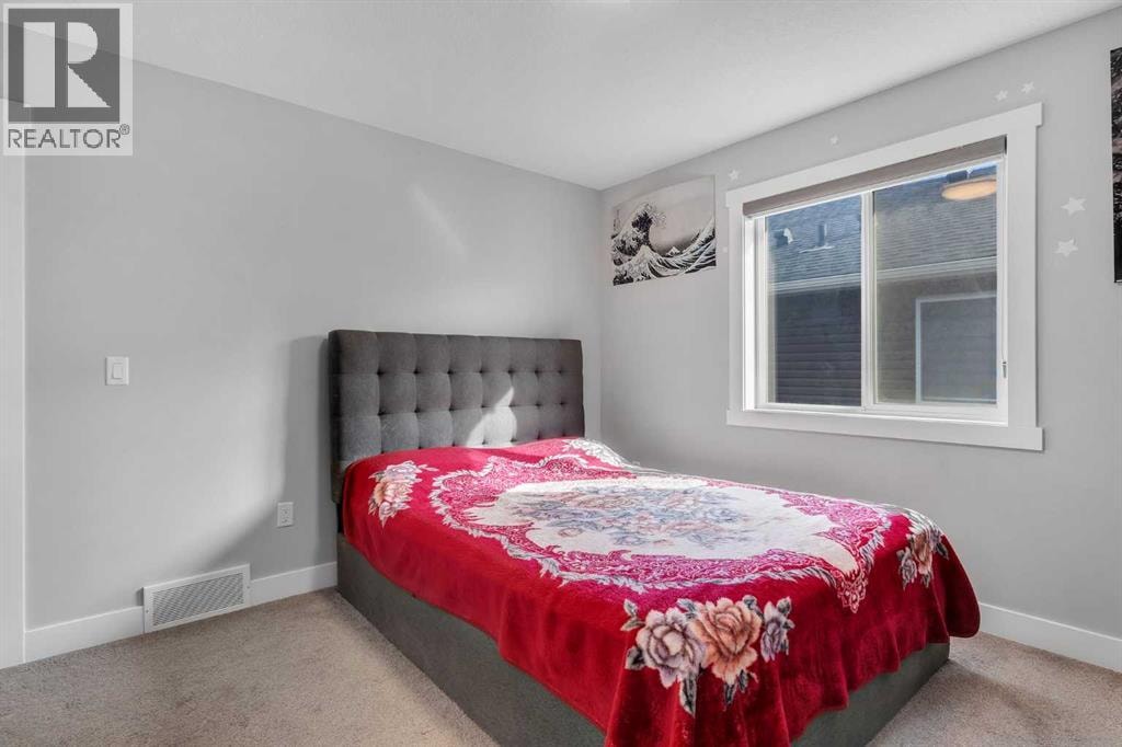 109 Chelsea Grove — photo 31