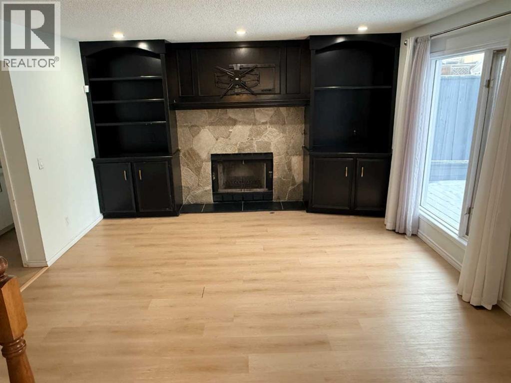 651 Macewan Drive NW — photo 6