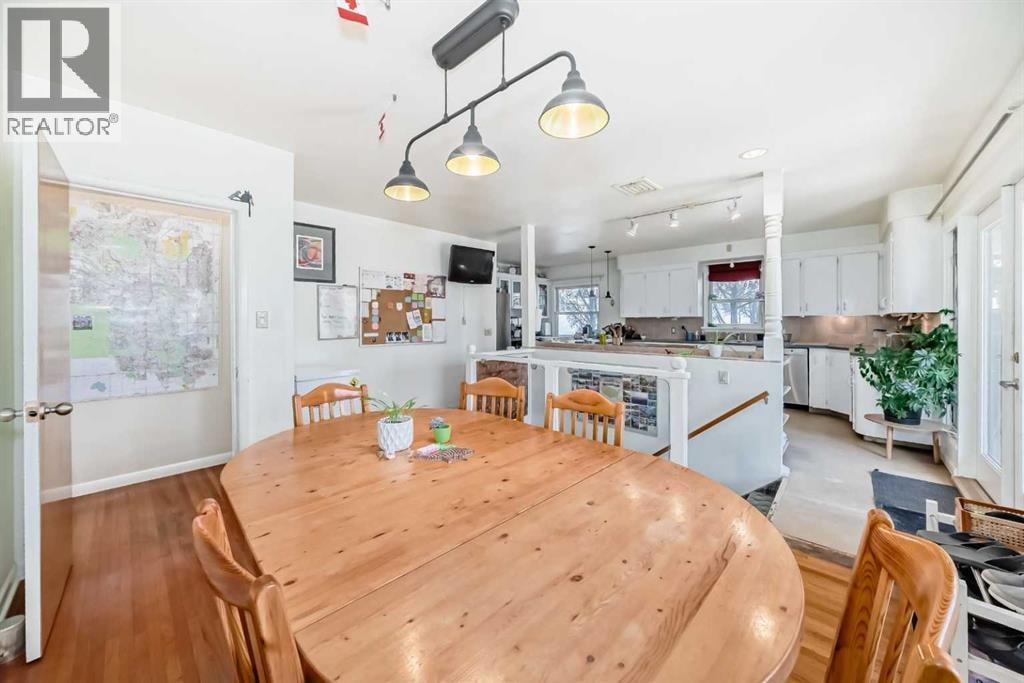 2328 Capitol Hill Crescent NW — photo 14