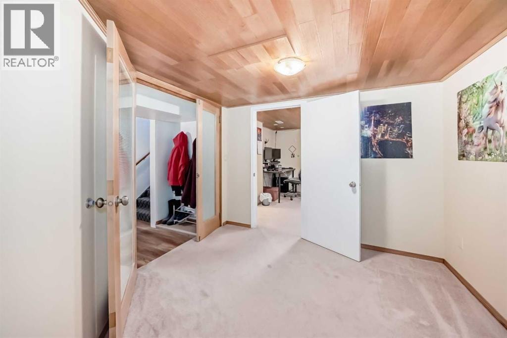 2328 Capitol Hill Crescent NW — photo 34