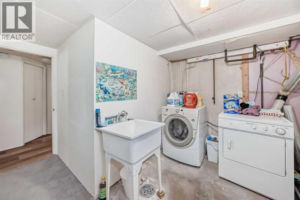 2328 Capitol Hill Crescent NW — photo 36