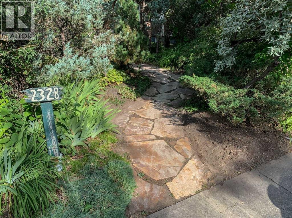 2328 Capitol Hill Crescent NW — photo 44