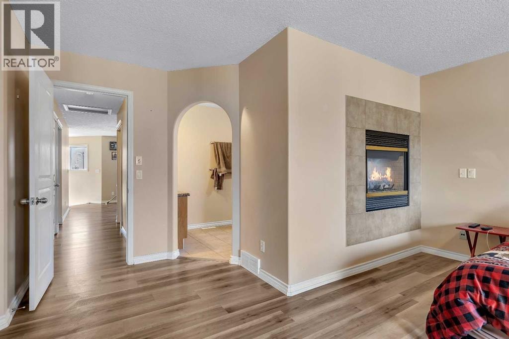 60 Sherwood Way NW — photo 21