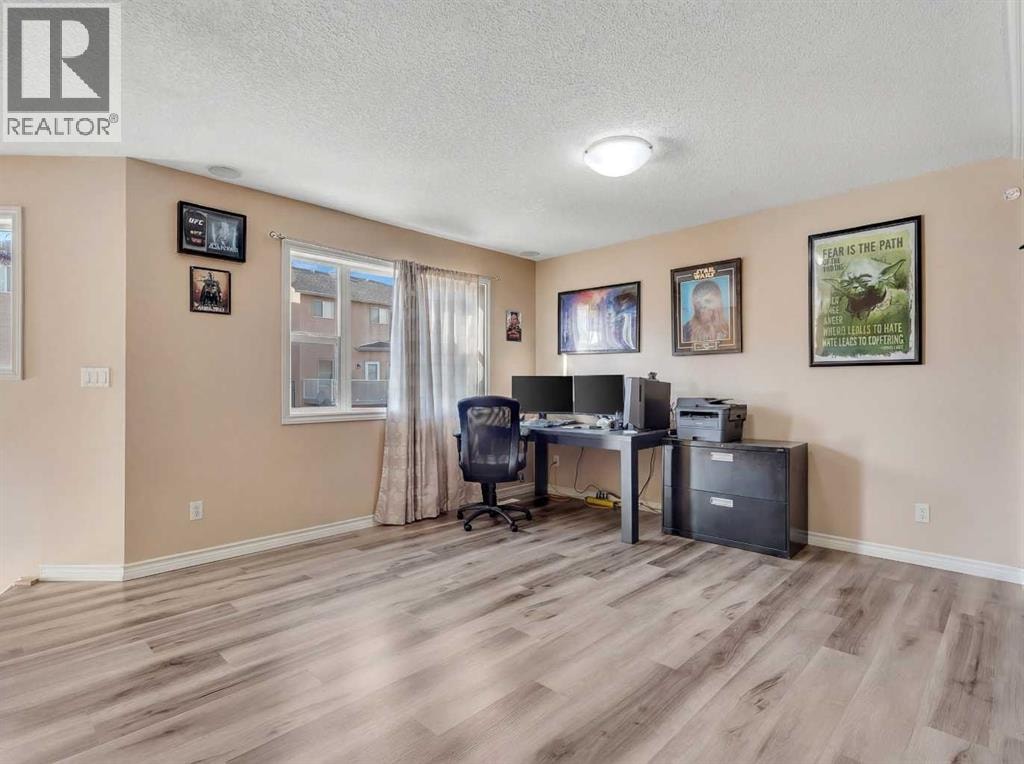 60 Sherwood Way NW — photo 14