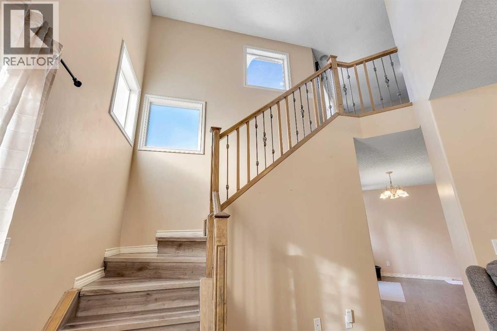 60 Sherwood Way NW — photo 12