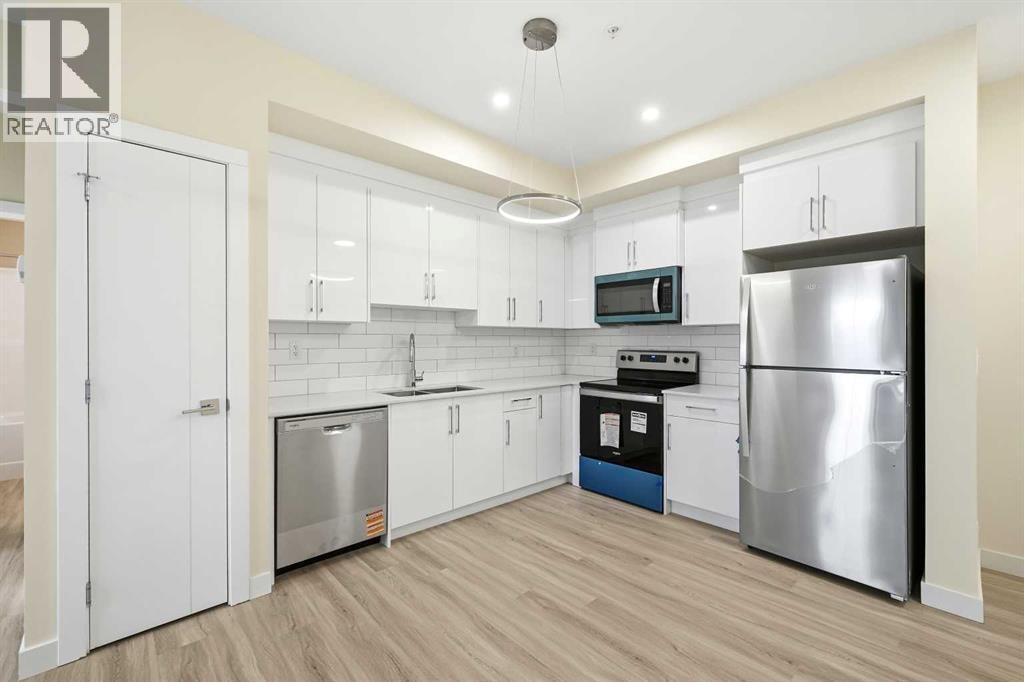 2314, 15 Skyview Point Crescent NE — photo 13