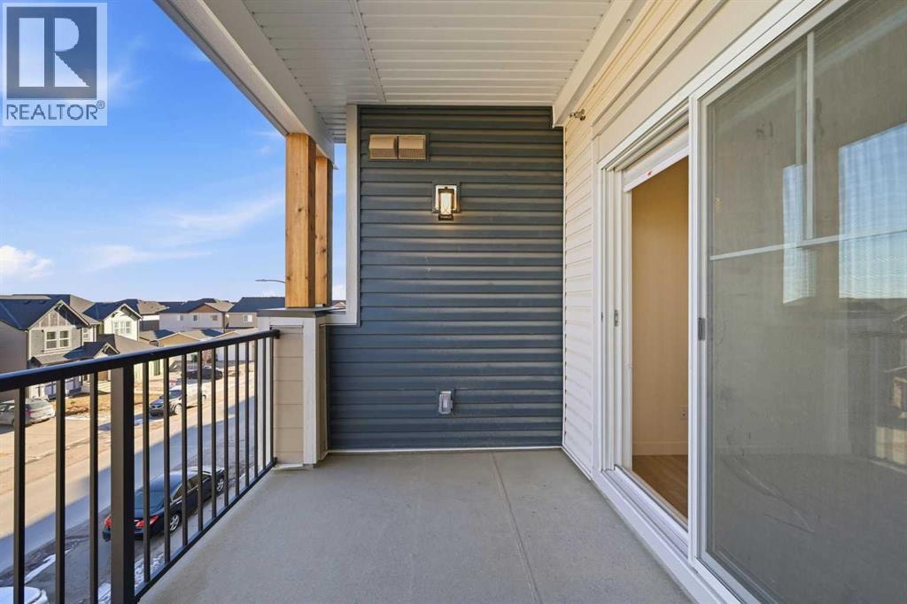 2308, 15 Skyview Point Crescent NE — photo 28