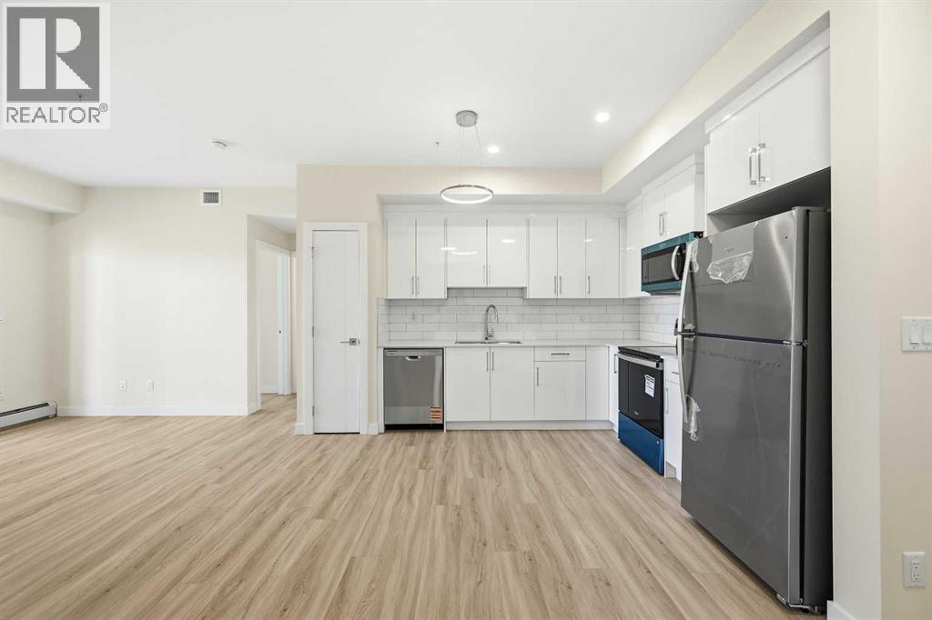 2308, 15 Skyview Point Crescent NE — photo 12