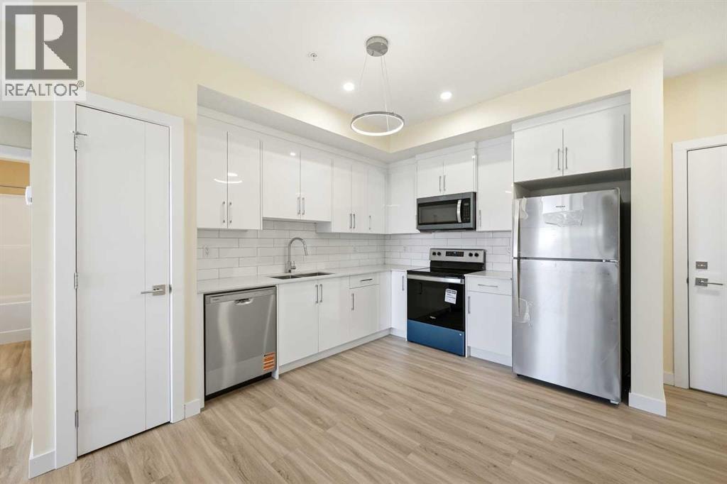 2308, 15 Skyview Point Crescent NE — photo 13