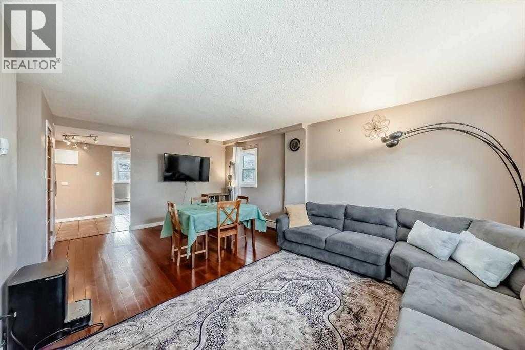 1, 3511 15 Street SW — photo 3