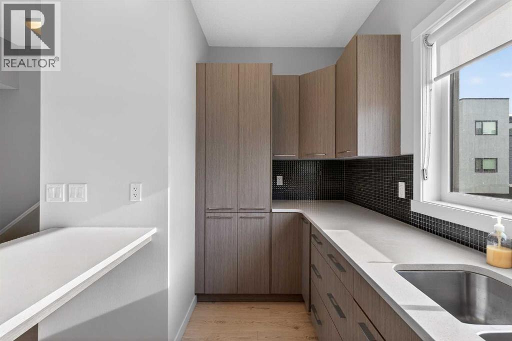 1007, 218 Sherwood Square NW — photo 10