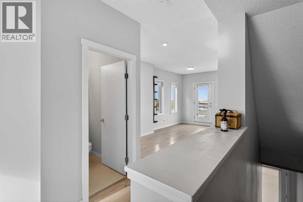 1007, 218 Sherwood Square NW — photo 4
