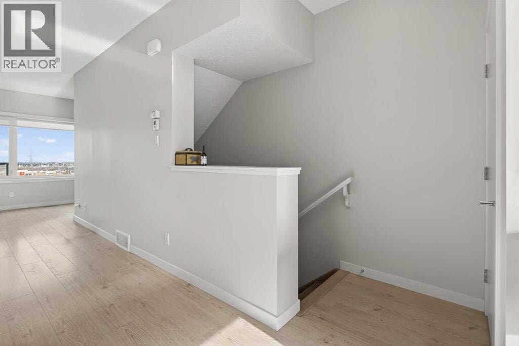 1007, 218 Sherwood Square NW — photo 5