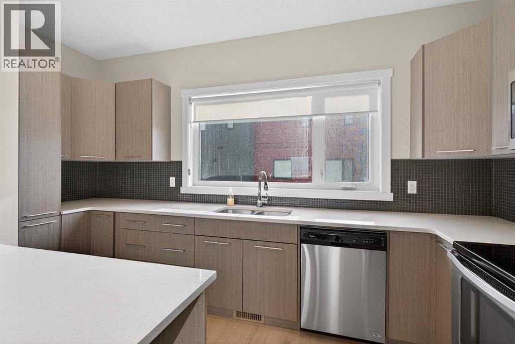 1007, 218 Sherwood Square NW — photo 8