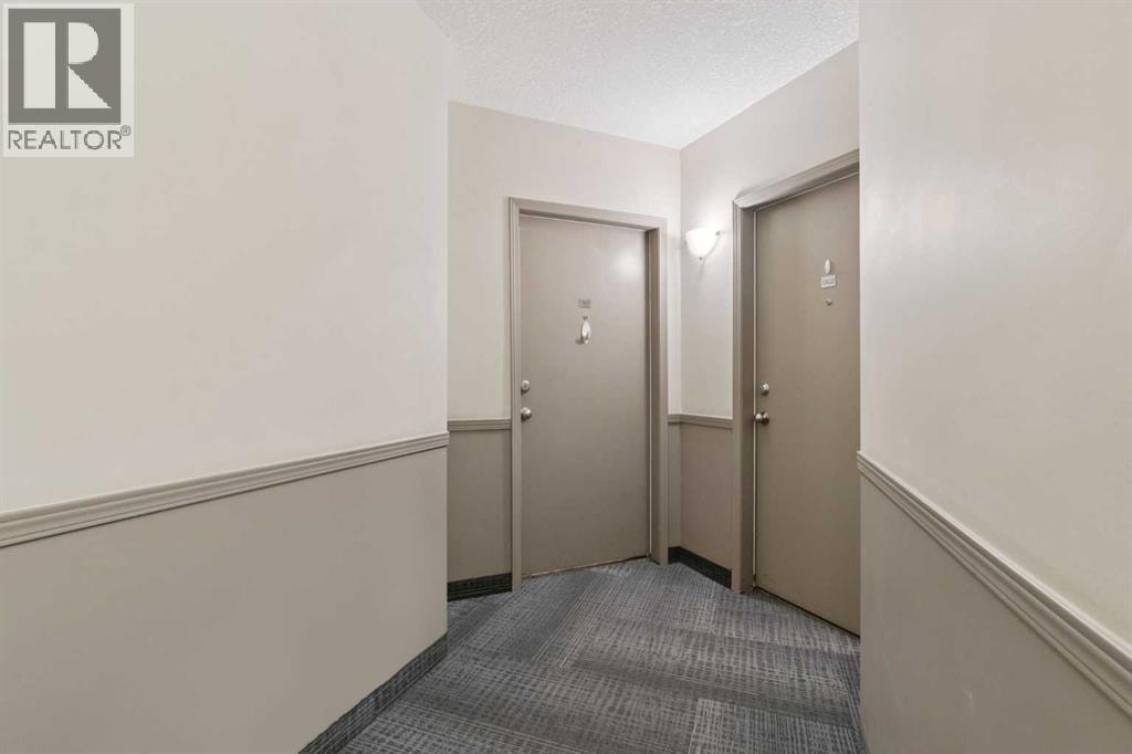 1301, 1053 10 Street SW — photo 4