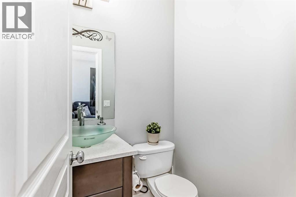 392 Redstone Drive NE — photo 10