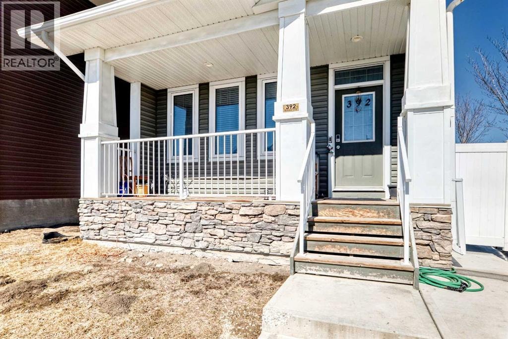 392 Redstone Drive NE — photo 2