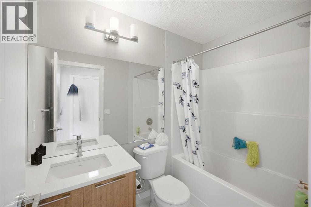 904, 218 Sherwood Square NW — photo 32