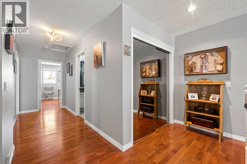 38 Richelieu Court SW — photo 23