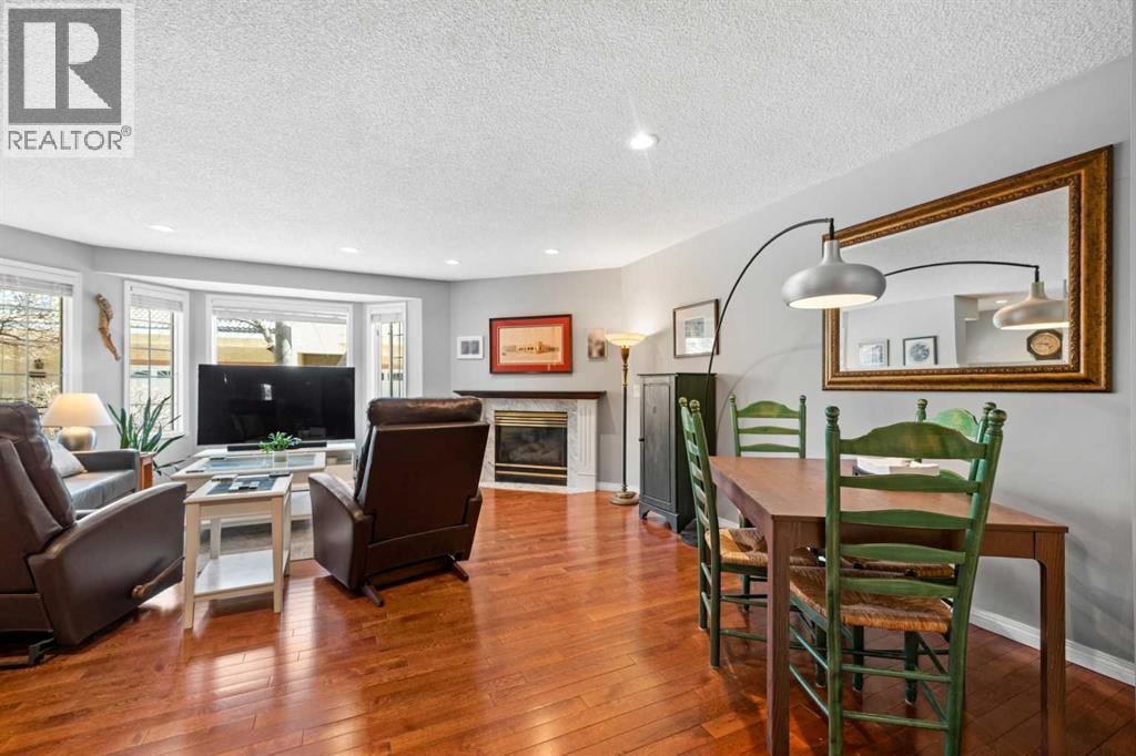 38 Richelieu Court SW — photo 8
