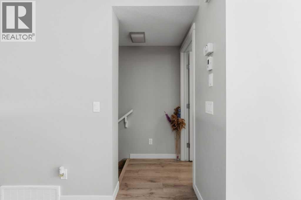 204, 218 Sherwood Square NW — photo 10