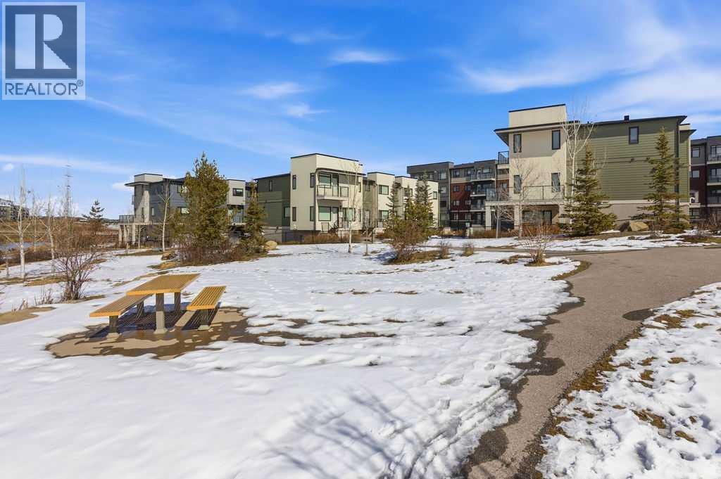 204, 218 Sherwood Square NW — photo 41